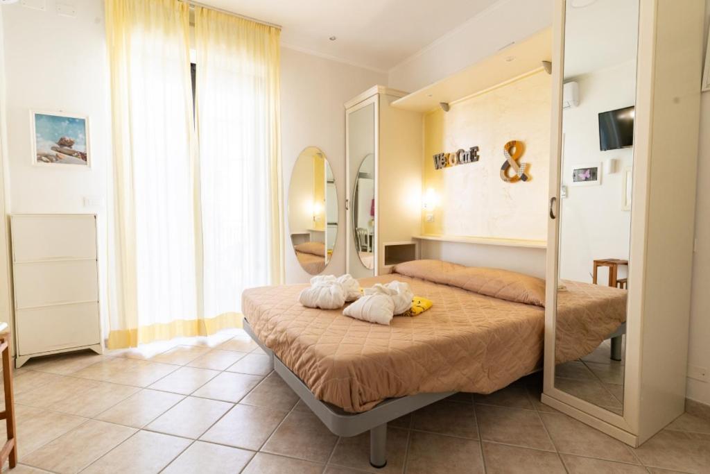 Hotel Byron Milano Marittima Bagian luar foto
