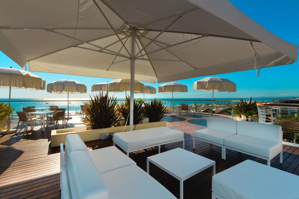 Hotel Byron Milano Marittima Bagian luar foto
