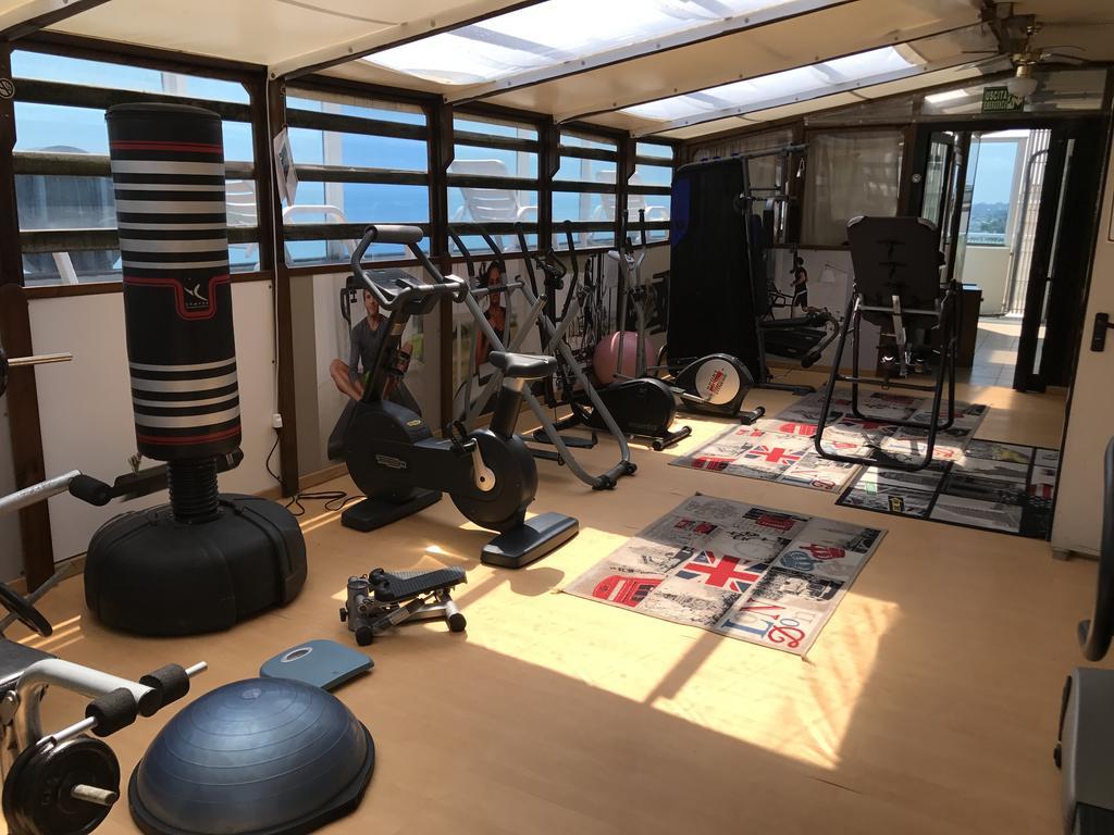Hotel Byron Milano Marittima Bagian luar foto