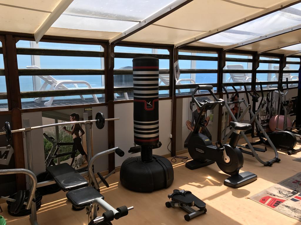 Hotel Byron Milano Marittima Bagian luar foto