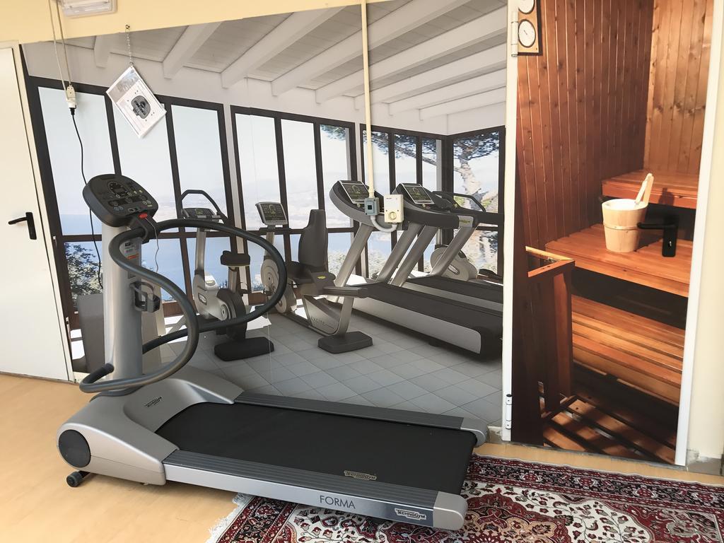 Hotel Byron Milano Marittima Bagian luar foto