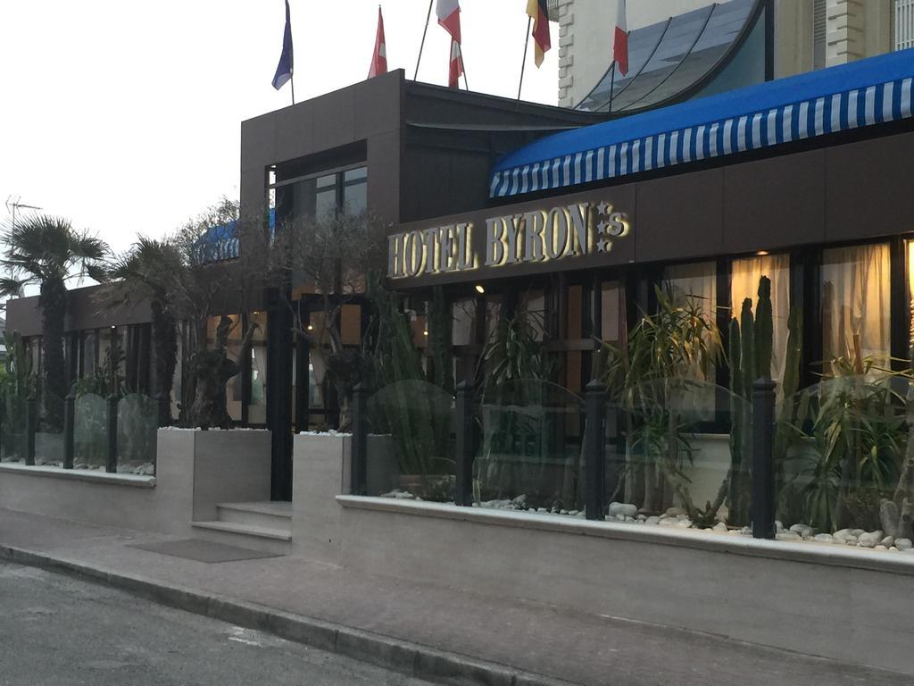 Hotel Byron Milano Marittima Bagian luar foto