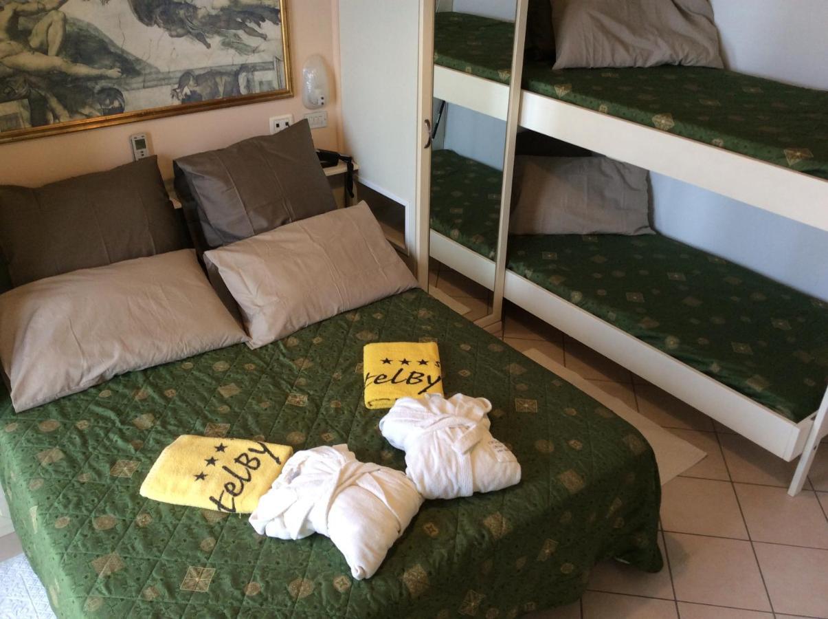 Hotel Byron Milano Marittima Bagian luar foto